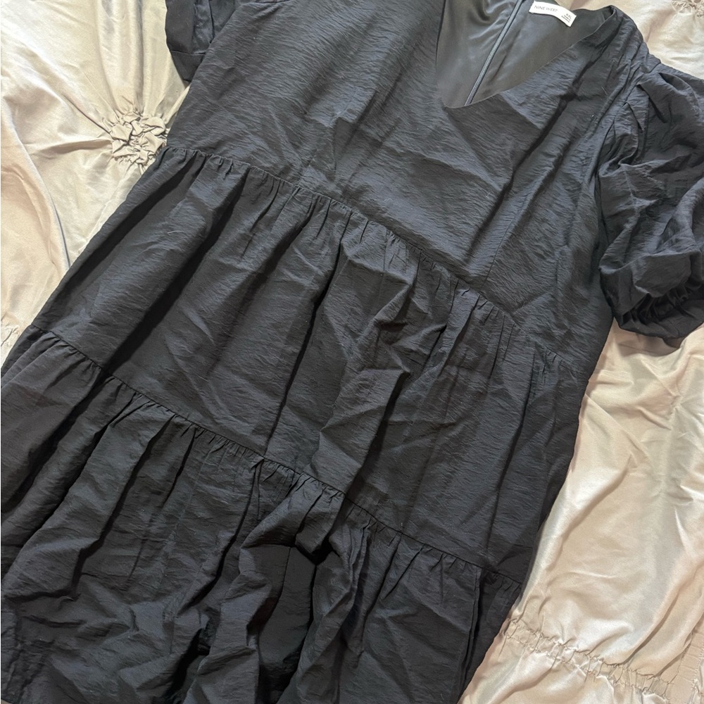 Nine West Black V-Neck Tiered Dress with Puff Sleeves